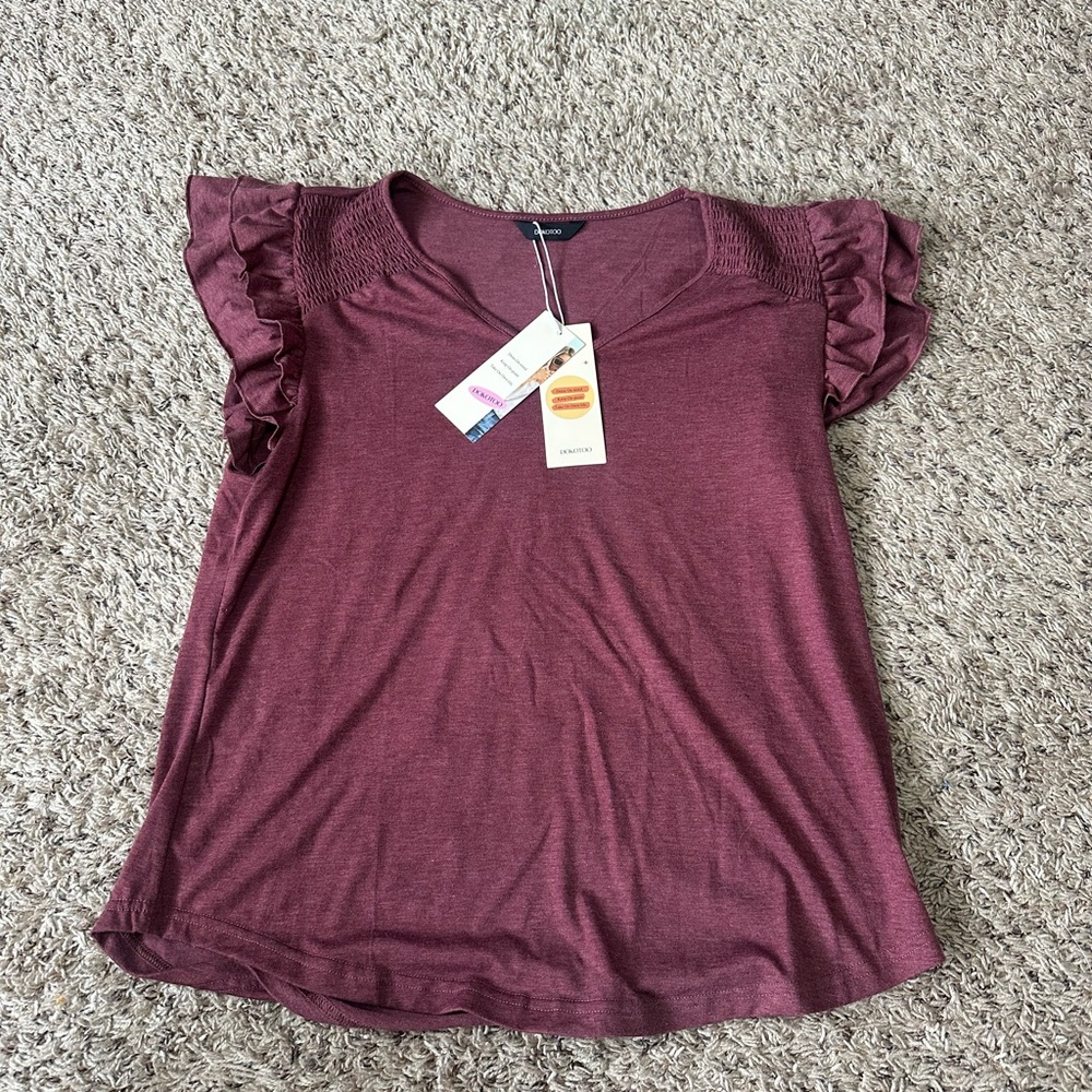 Womens Ruffled Sleeve Top - Maroon NEW WITH TAGS DOKOTOO BRAND